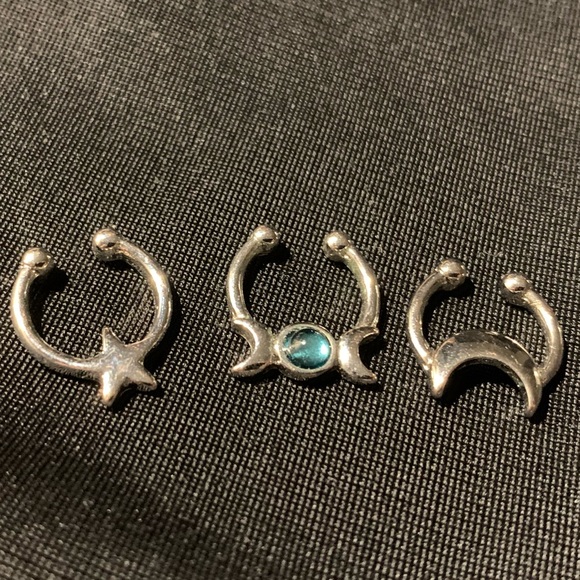Fake septum piercings - set of 3 - Picture 2 of 2